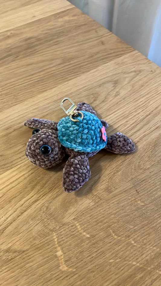 Meeresschildkröte Lotti als Anhänger