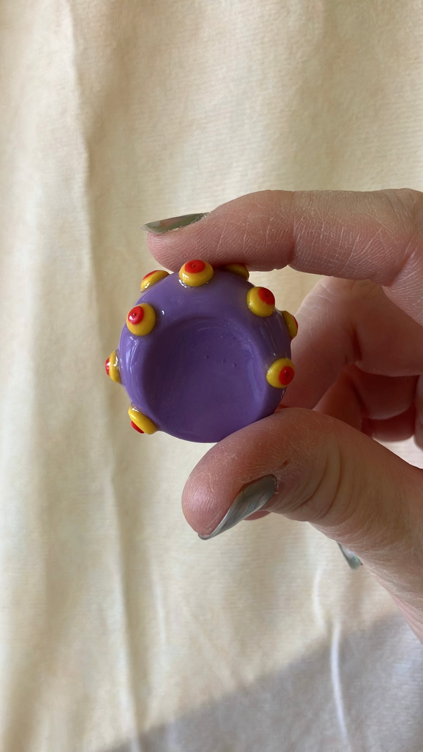 Anti Stress Stein Lila Gelb Bobbles